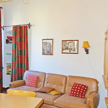 Casa Del Borgo Olga By Gardadomusmea 別荘 トレモージネ