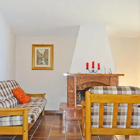 Hébergement de vacances Casa Del Borgo Olga By Gardadomusmea *