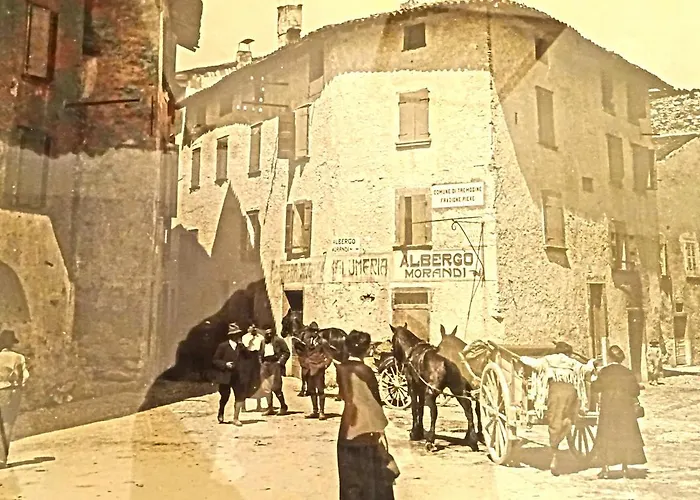 Casa Del Borgo Olga By Gardadomusmea *